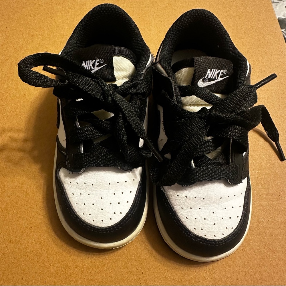 Nike Kids Black and White Sneakers “Panda”